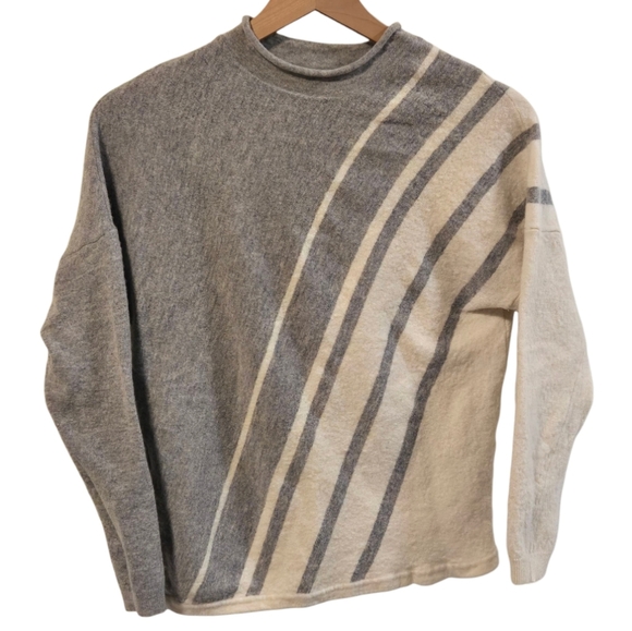 Armani Exchange AX Wool Gray Cream Diagonal Striped Sweater Size Large - Picture 1 of 5